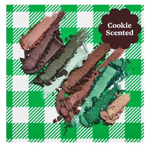 Hard Candy x Girl Scout Shadow Palette, Mint Explorer, Thin Mint-Scented - Picture 2 of 5